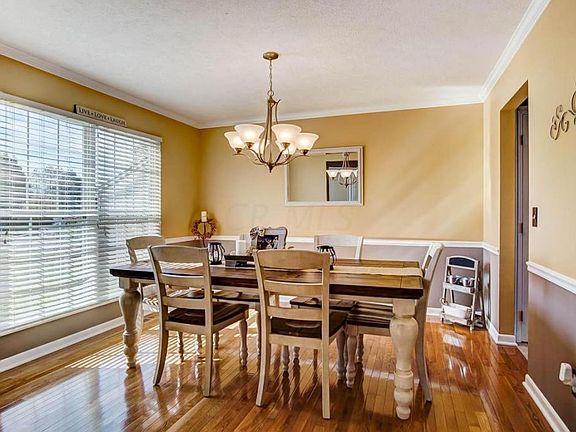 3rd image of 202 Durand Ct