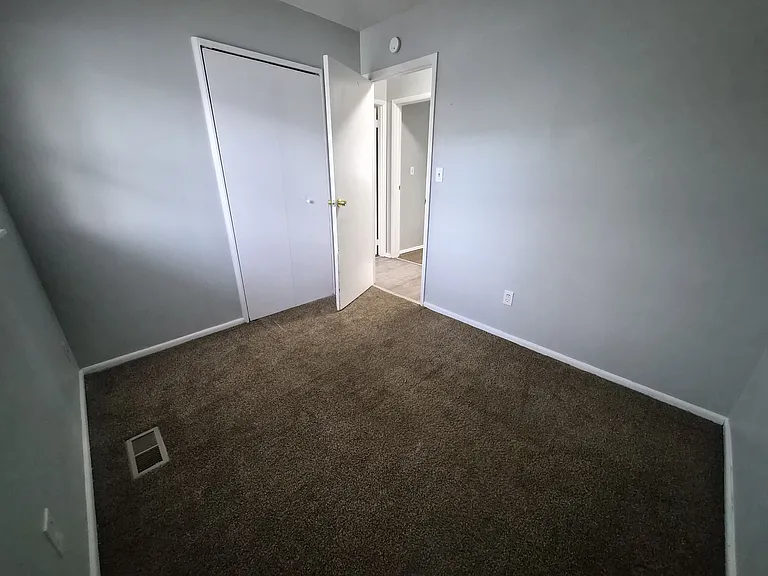 3525 Luewan Ct — Photo 17