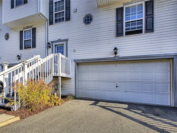 114 Mizpark Dr, Greensburg, PA 15601