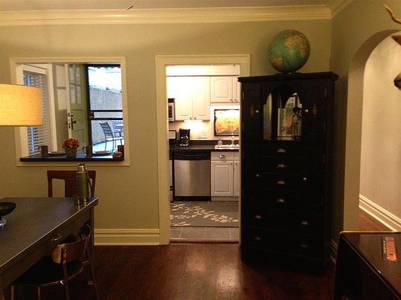 5th image of 7523 N Claremont Ave