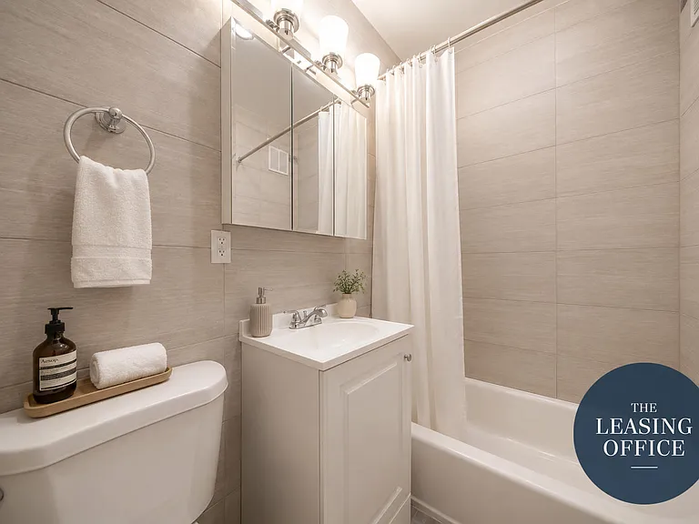 515 E 82nd St #3D — Photo 7