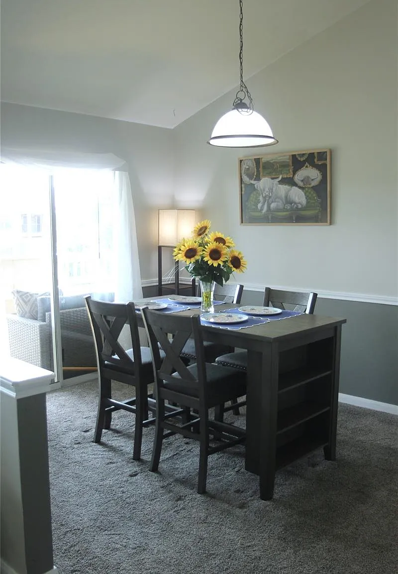 2 bed, 1.0 bath, 990 sqft, $1,850 — Photo 4