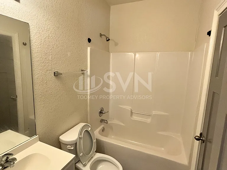 The Woodlands Apartments — Photo 10