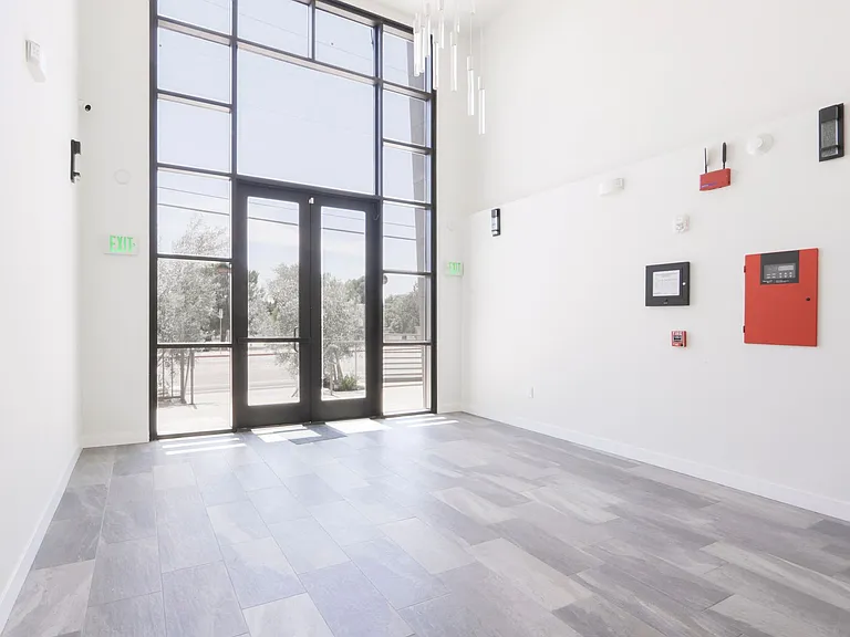 Olive Tree Gardens Apartments — Photo 5