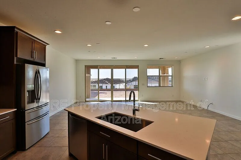 4 bed, 3.0 bath, 2274 sqft, $2,499 — Photo 1