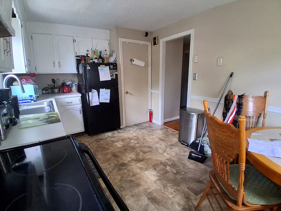 77 Tulsa St #77