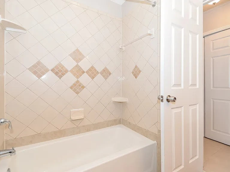 2532 White Horse Rd W — Photo 11