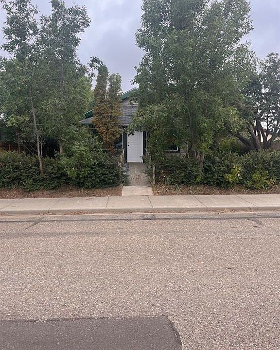 1st image of 116 N 2nd Ave NE