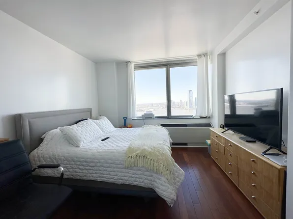 30 Little West Street 31G image 3 of 10