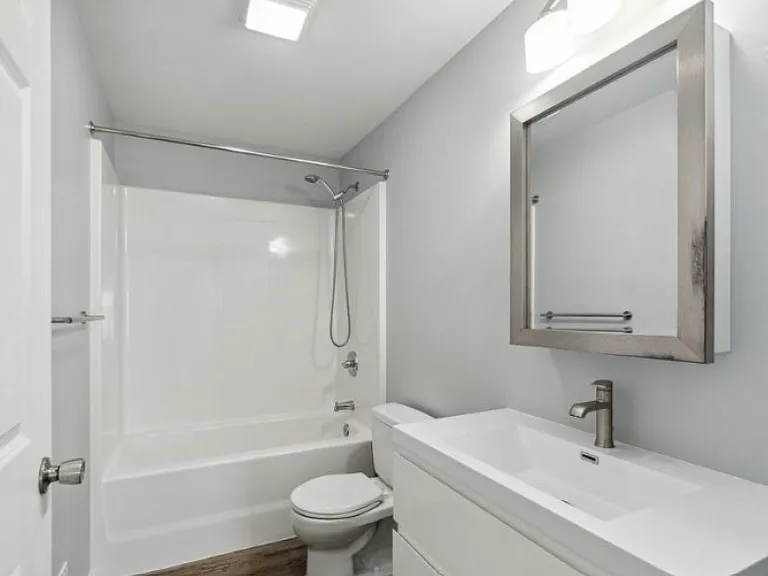 209 Morningside Dr — Photo 5