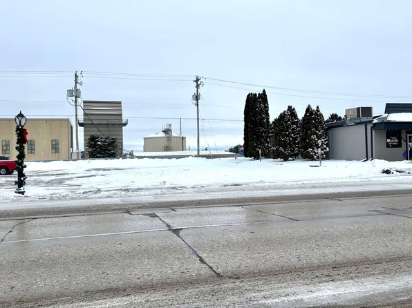 Main Ave #15, De Pere, WI 54115