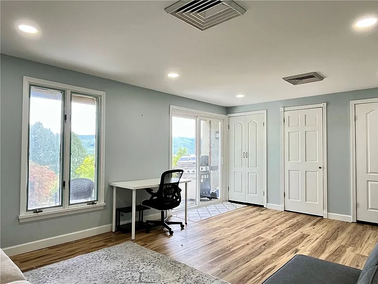 9 Harbour Ln — Photo 27
