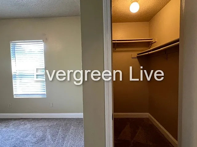202 Barrow Ct — Photo 20