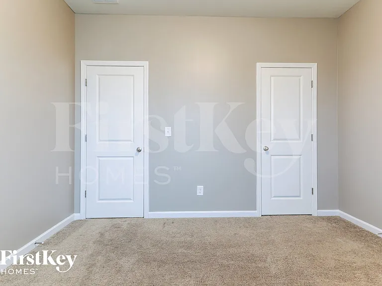 336 Alexander Ln — Photo 10