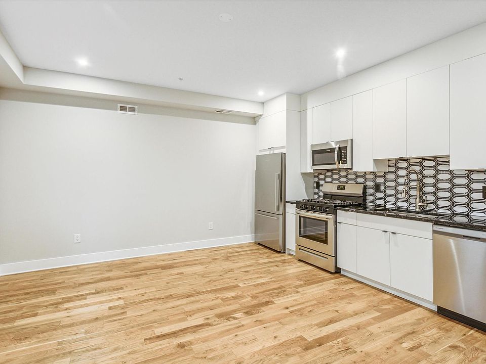 1st image of 2633 Annin St #2