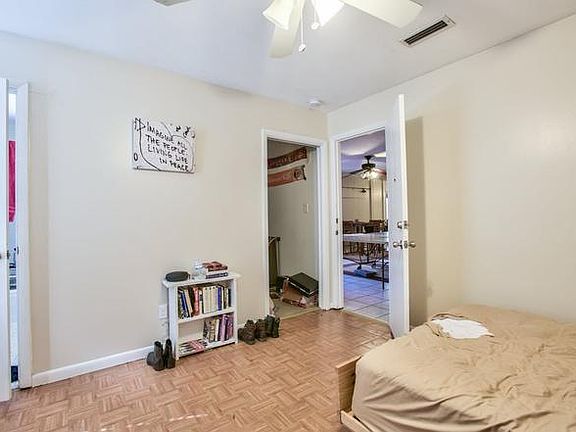 4th image of 106 Chapel Dr #A