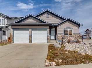 937 SW Cimarron Park Close, Okotoks, AB T1S2E6