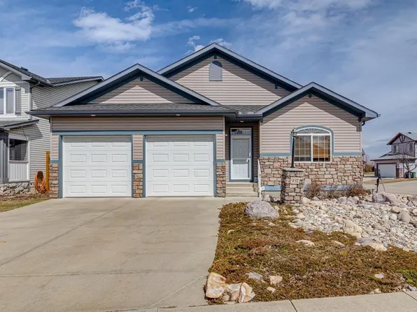 937 SW Cimarron Park Close, Okotoks, AB T1S 2E6
