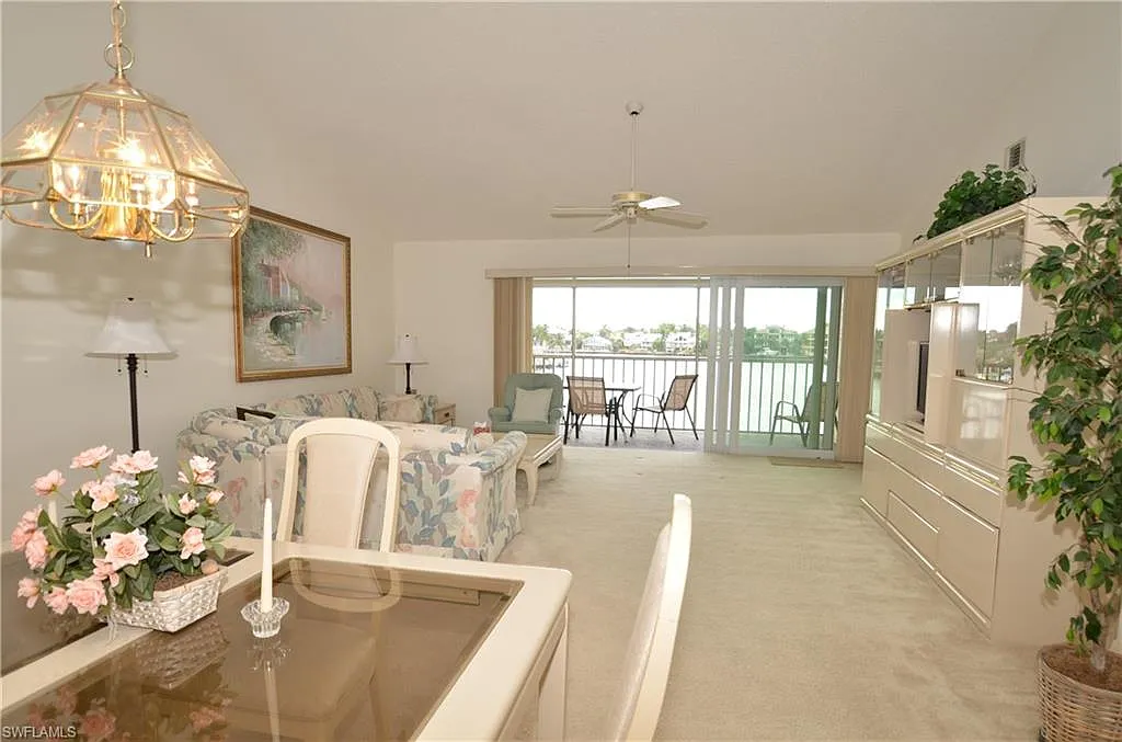 2 bed, 2.0 bath, 1490 sqft, $5,600 — Photo 4