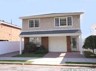 37 Satterlee St, Staten Island, NY 10307