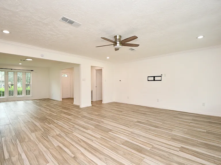 5951 Beaudry Dr — Photo 19