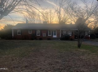 209 Forest Hills Dr, Greeneville, TN 37745