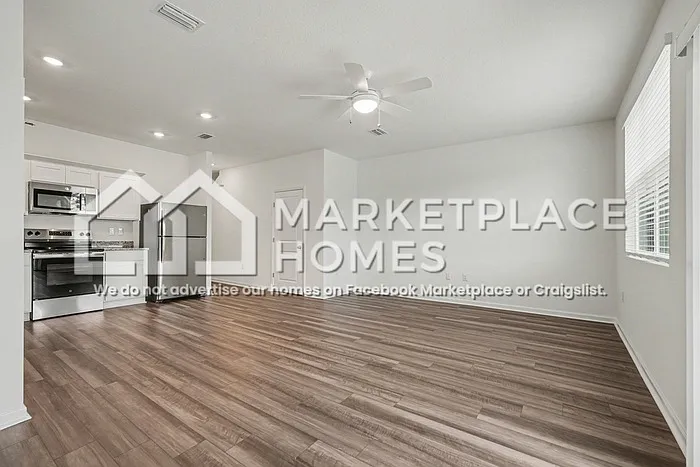 12014 Sylvia St — Photo 9