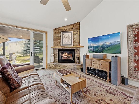 4th image of 770 Chipeta Dr