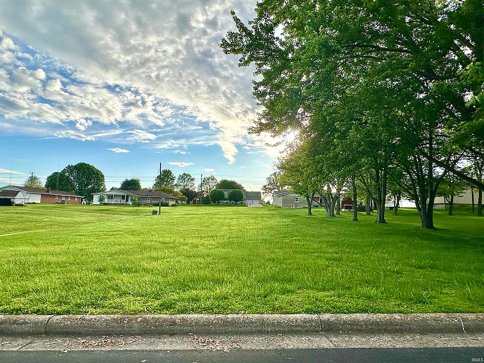 2nd image of N Leland Dr