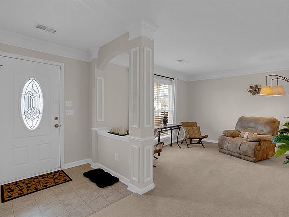 4th image of 135 Magnolia Tree Rd