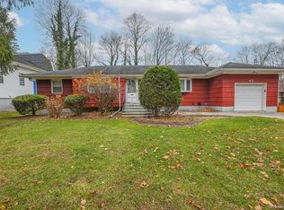 45 Roslyn Road, Roslyn Heights, NY 11577