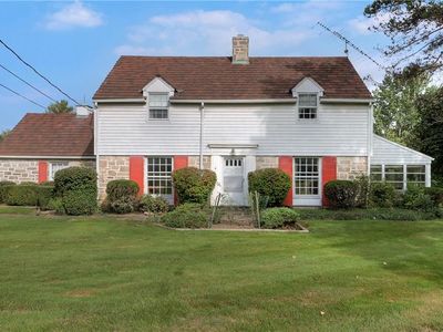 30599 Summit Ln, Pepper Pike, OH, 44124