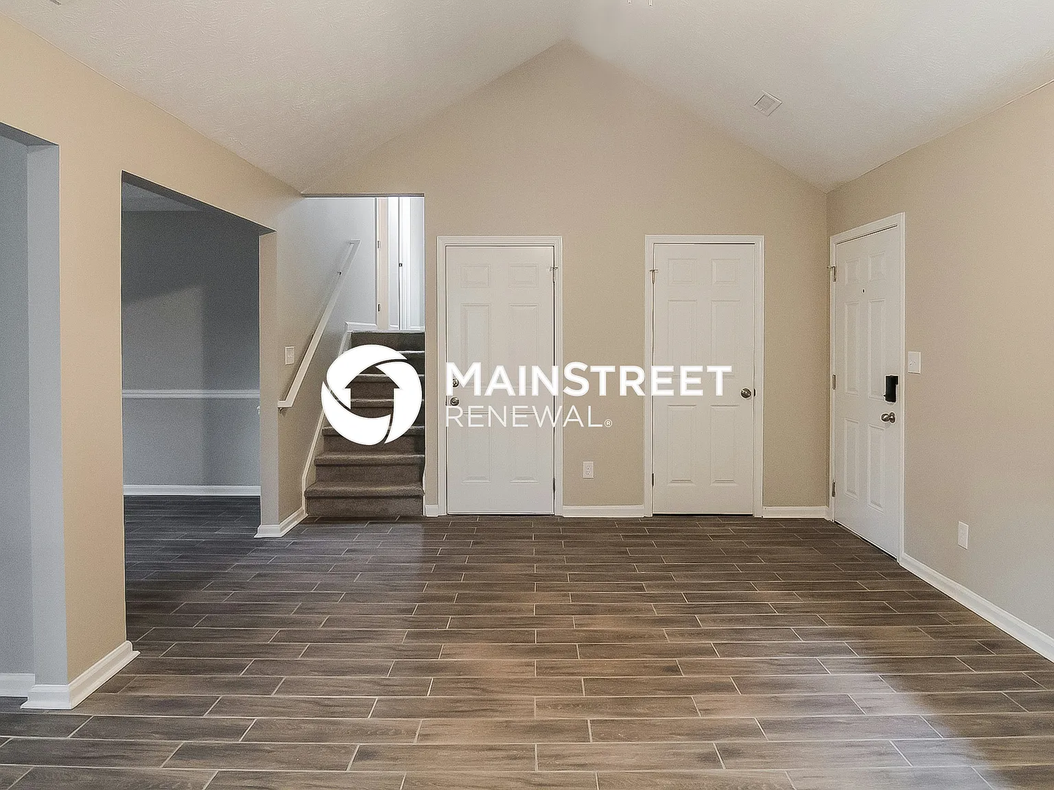 395 Fox trail Dr — Photo 3