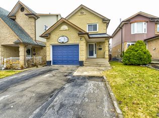 15 Rosebud Ave, Brampton, ON