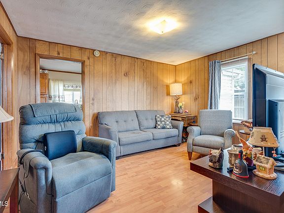 4th image of 3352 Lightwood St
