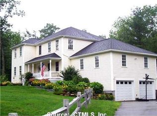 1488 Riverside Dr, North Grosvenordale, CT 06255