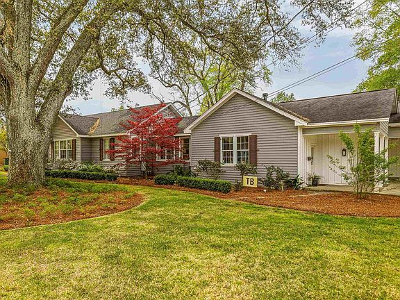 4th image of 113 Country Club Rd