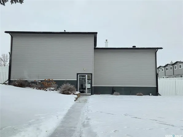 UNIT 17-1292 Gordon ROAD, Moose Jaw, SK S6H 3E5