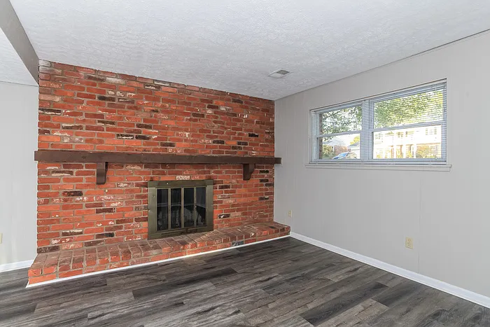 1701 Collinspark Ct — Photo 5
