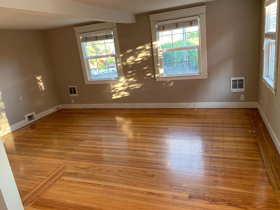 1st image of 2202 22nd St