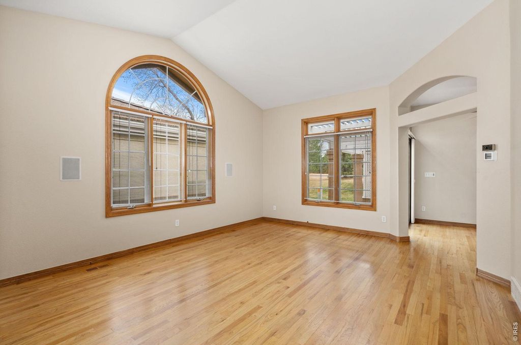 7564 Tamarisk Dr