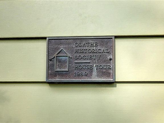 3rd image of 513 S Water St