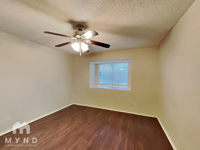 6428 Fern Meadow Dr — Photo 10