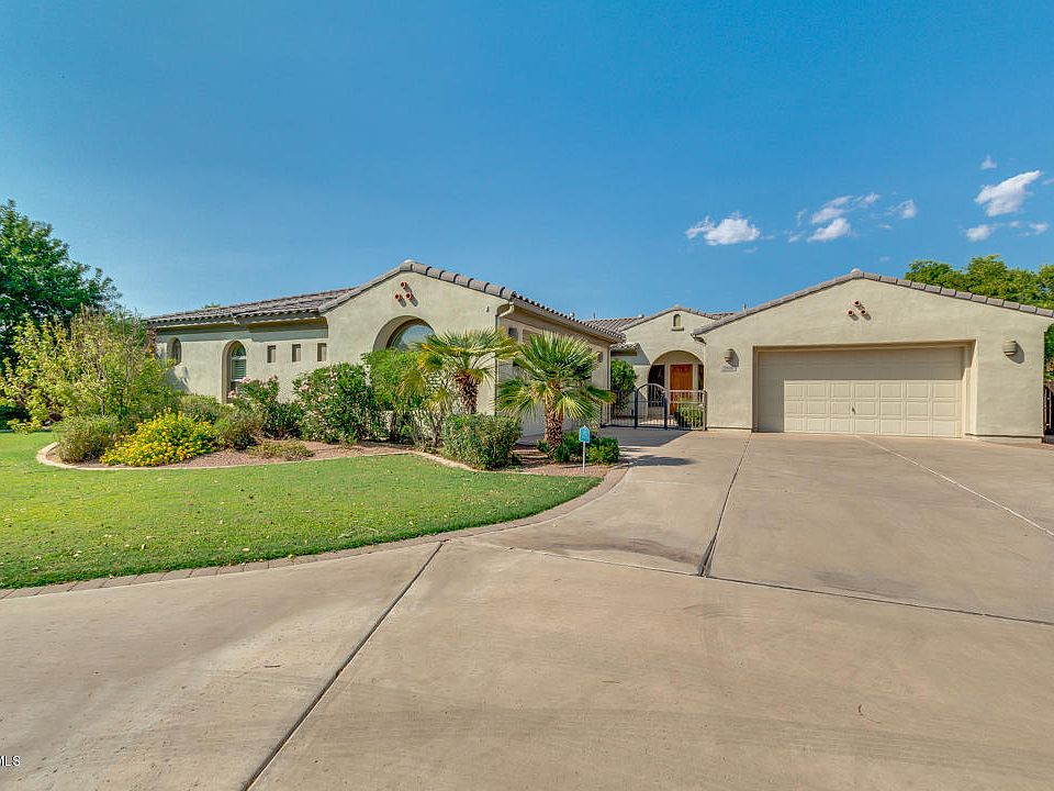 1st image of 2816 E Dennisport Ct