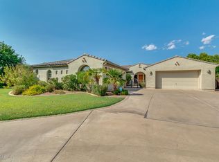 2816 E Dennisport Ct, Gilbert, AZ 85295