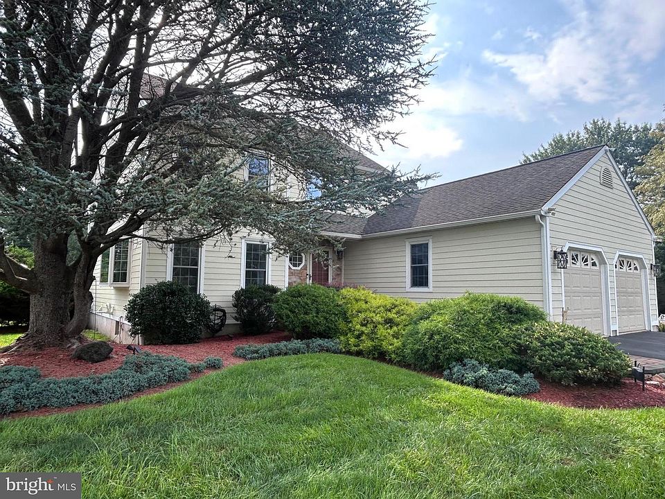 1st image of 9 Dunswell Dr