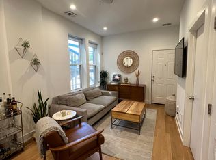 2244 W Armitage Ave #2R, Chicago, IL 60647