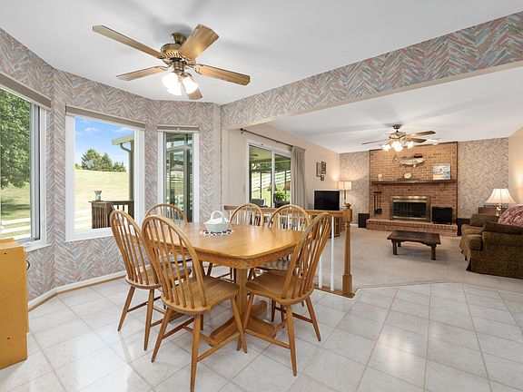 4th image of 2836 Deerfield Dr