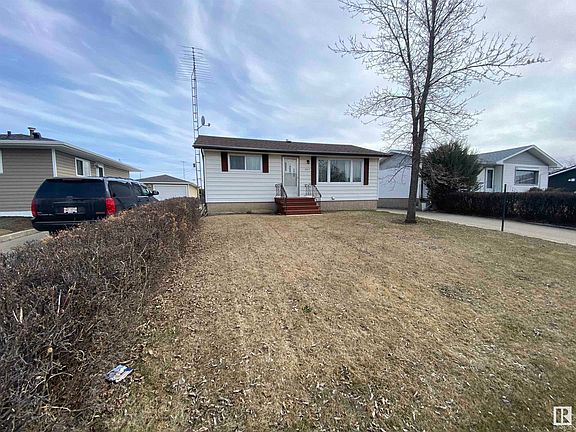 4th image of 5517 48a St