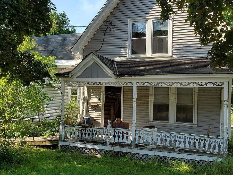 2nd image of 25 Elm St